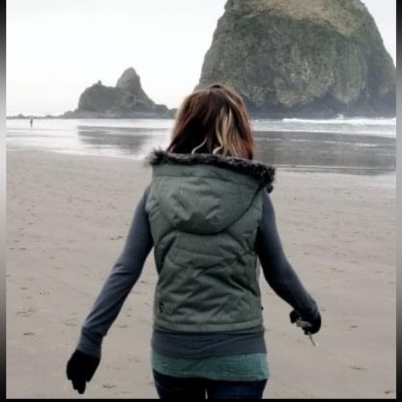 AMAZING North Face 600 Down Vest in Green Twill - Picture 8 of 11